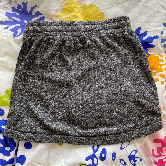 SALT & PEPPER MINI HIGH WAISTED LOUNGEWEAR SKIRT - Picture 4 of 7